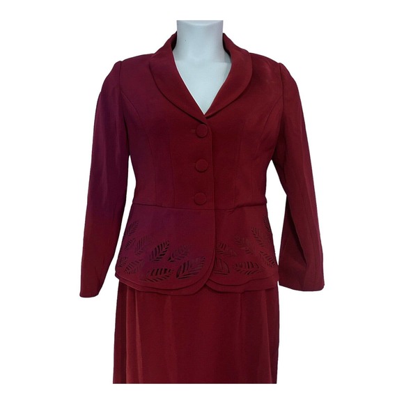 Midnight Velvet Cutwork Fall Burgundy Desk to  Dinner Office Power Skirt Suit - Picture 9 of 15